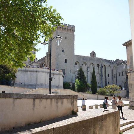 Face Au Palais Des Papes Apartment Avignon Exterior photo